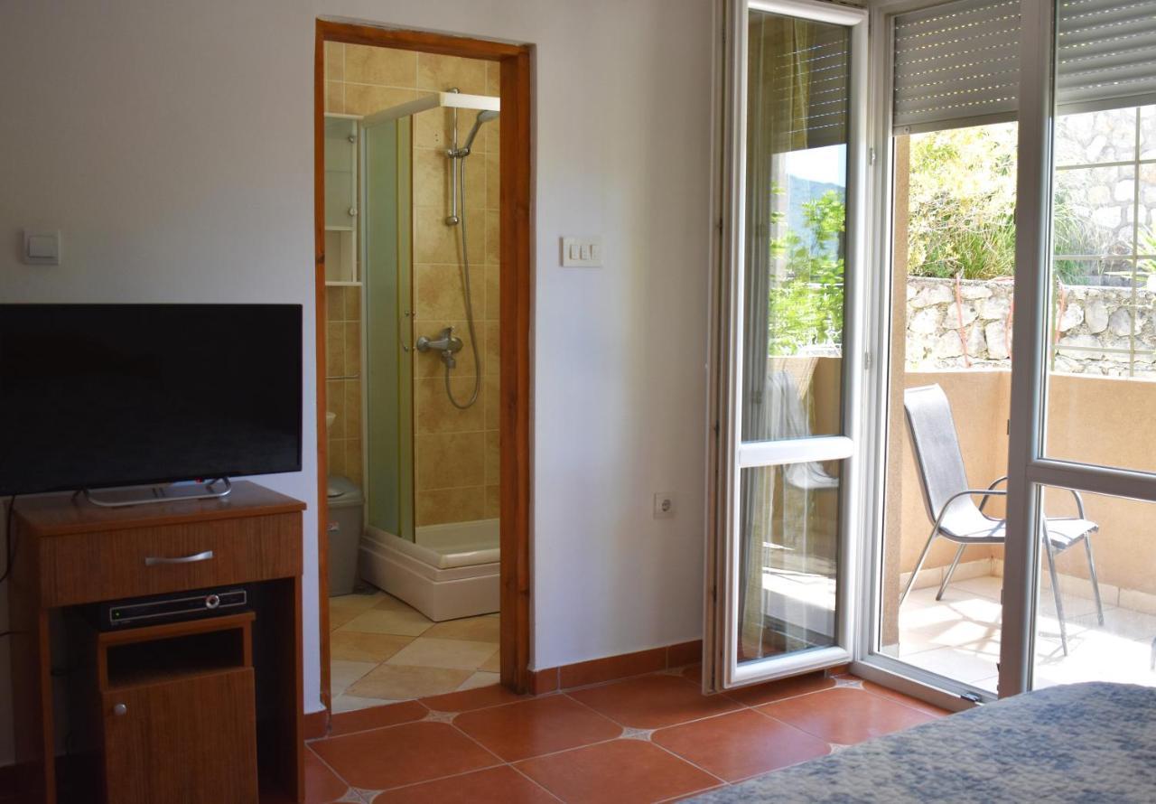 Apartments Montenegro Risan Cuckovic Esterno foto